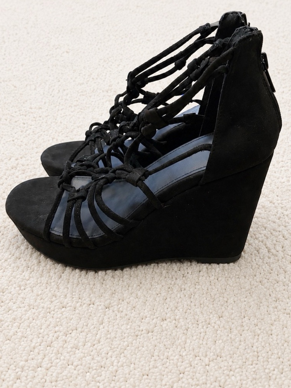 Torrid Black Strappy Caged Wedge Sandals Women’s Size 8WW Extra Wide Back Zip